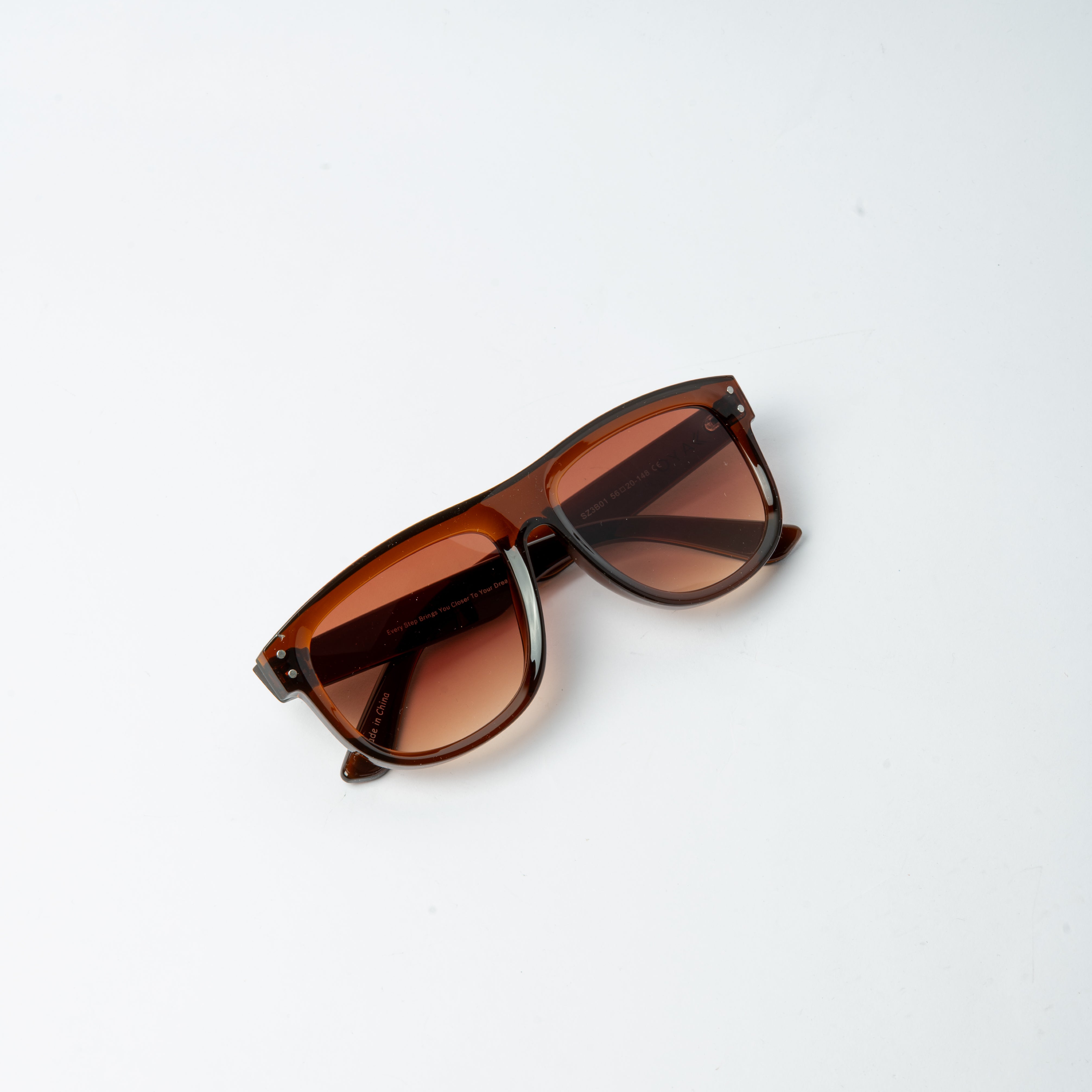 VAYO Aurora Women’s Square Sunglasses | Lightweight PC Frame